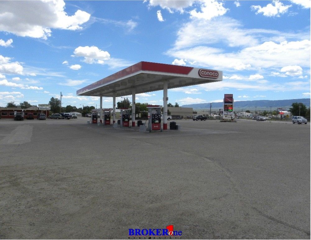 5076 W Yellowstone Hwy, Casper, WY 82604